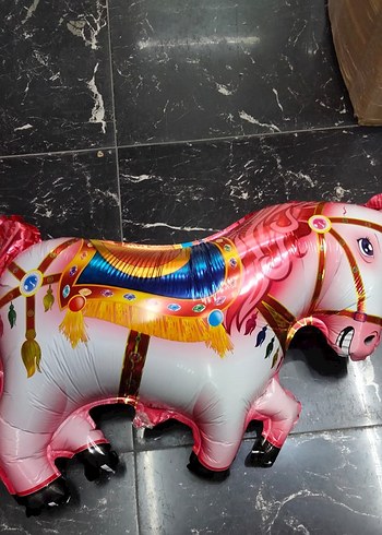 Altın Renk Kalp Şeklinde Folyo Balon - Görsel 9