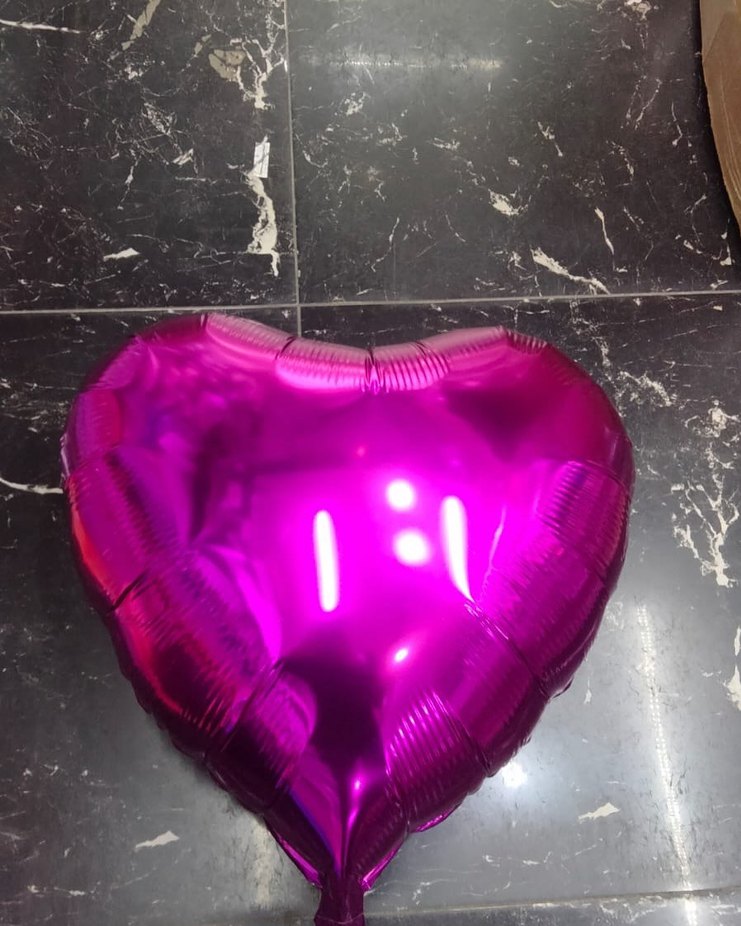 Altın Renk Kalp Şeklinde Folyo Balon - Görsel 5