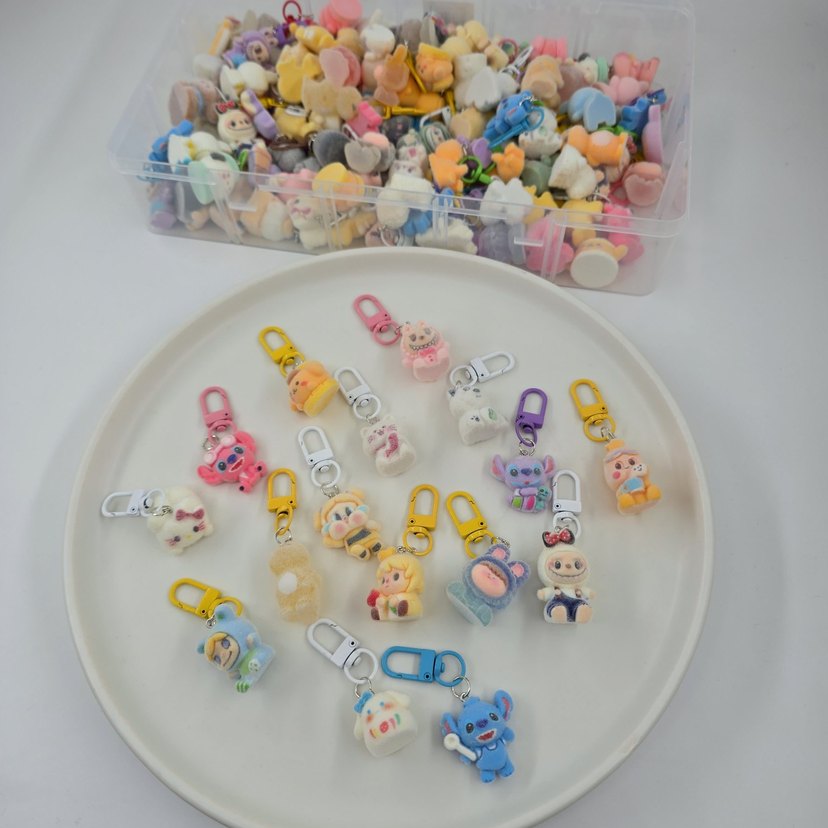 Renkli Boncuklu Kadın Anahtarlıklar - Görsel 2