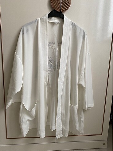 Twist kimono