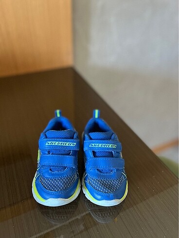 Skechers erkek çocuk spor ayakkabı 22.5 numara