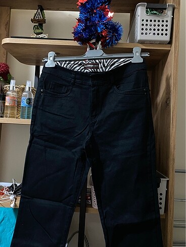 LC Waikiki LCW siyah pantolon