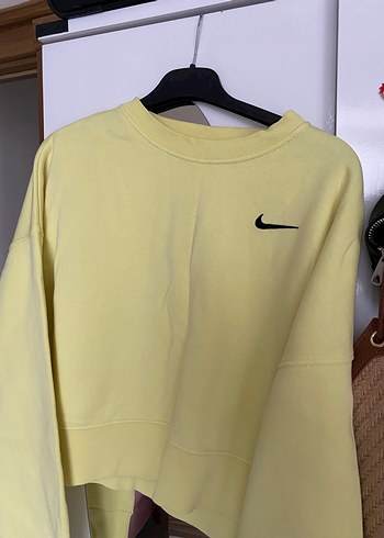 Nike Sarı Oversize Sweatshirt