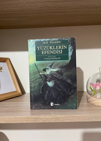 J.R.R. Tolkien - Yüzüklerin Efendisi
