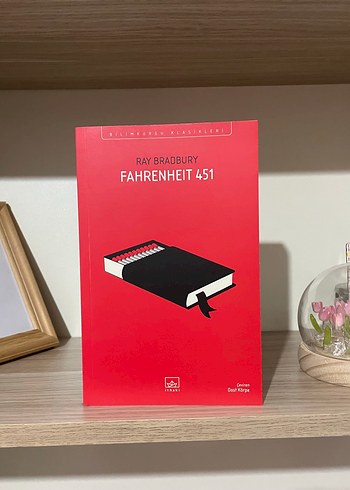 Fahrenheit 451 - Ray Bradbury