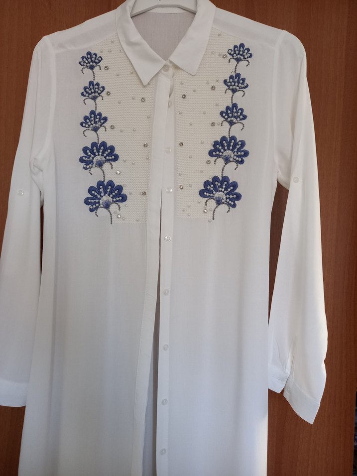 Nakışlı Beyaz Pamuklu Kadın Gömlek - Görsel 4