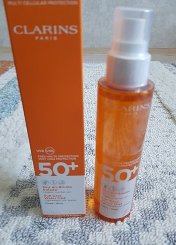 Clarins body sun care water mist spf50