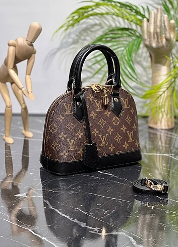 Louis Vuitton Louıs vuıtton kol çantası