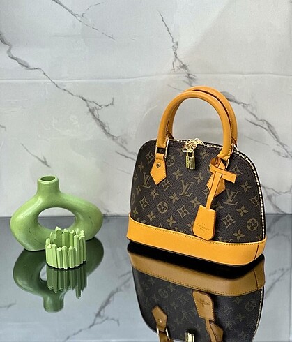  Beden Louis Vuitton