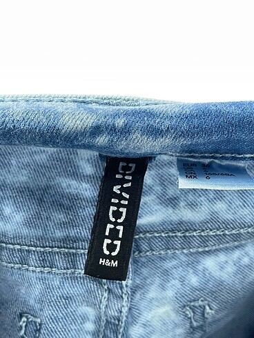 36 Beden mavi Renk H&M Jean / Kot Şort %70 İndirimli.
