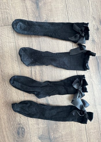 5 Yaş Beden İki adet diz altı çorap