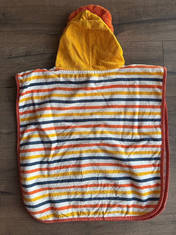 Çocuk Aslan Desenli Renkli Panço Havlu - Görsel 4