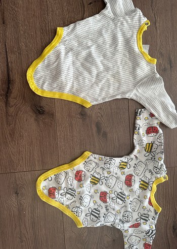 Uzun Kollu Bebek Body, Bal Arısı Desenli - Görsel 3