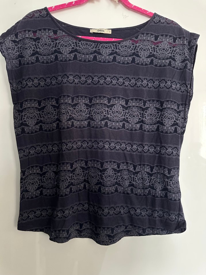 Dantel Detaylı Bohem Kolsuz Bluz - Görsel 2