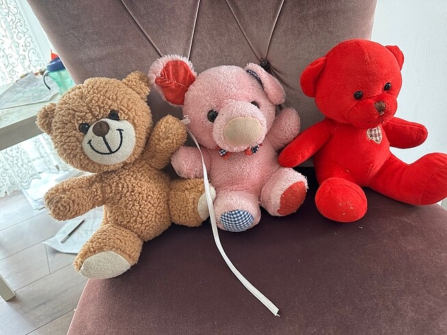 3 adet peluş oyuncak
