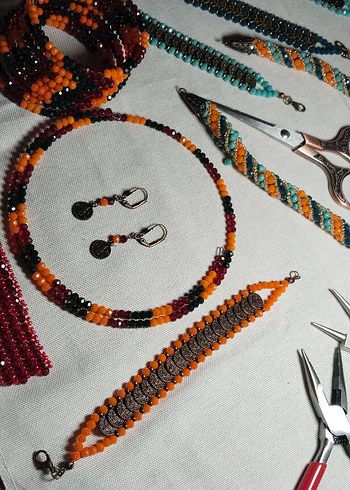 Renkli Boncuklu Bohem Bileklik - Görsel 3