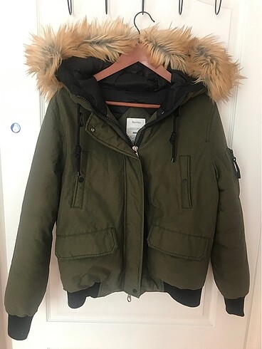 Bershka mont