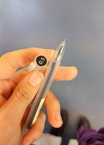 Muji muadili siyah jel kalem 0.5mm uç