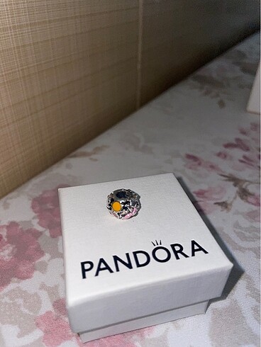  Beden Pandora charm