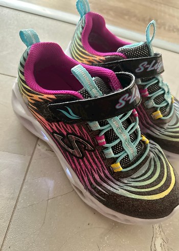 Kız Çocuk Renkli Skechers Spor Ayakkabı - Görsel 4