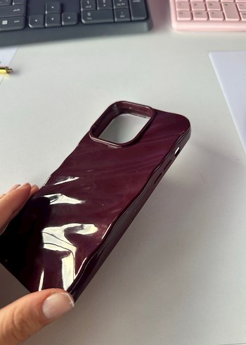 Parlak Bordo Telefon Kılıfı - Görsel 3