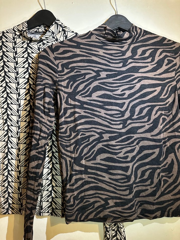 Kahverengi Zebra Desenli Balıkçı Yaka Kadın Bluz - Görsel 3