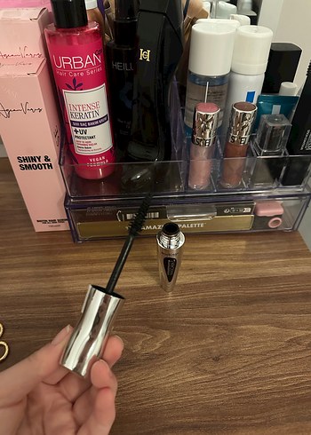 Parlak Siyah Maskara 5'i 1 Arada - Görsel 2