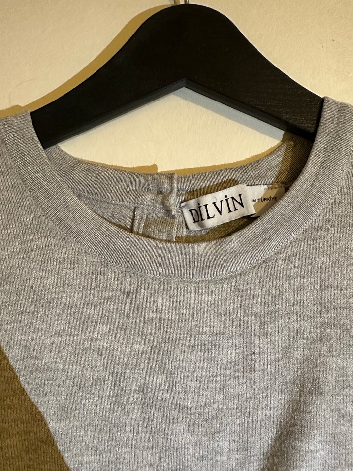 Gri Keten Kadın Kısa Kollu Tişört - Görsel 2