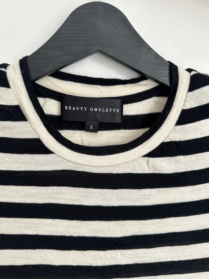 Gri Çizgili Kısa Kollu Tişört - Görsel 2