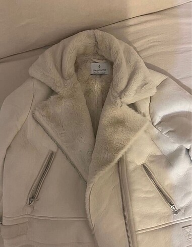 Stradivarius Peluş ceket/mont