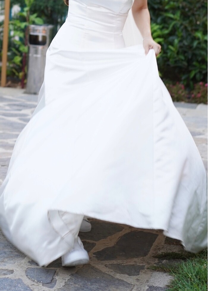 SATEN KOLSUZ STRAPLEZ SADE ŞIK GELİNLİK - Görsel 2