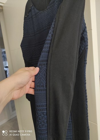 Uzun Kollu Siyah Nakışlı Ofis Elbisesi - Görsel 5