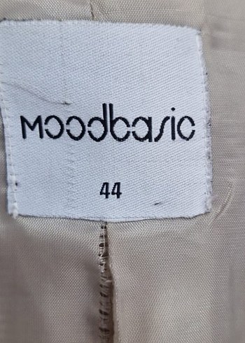 Bej Uzun Kadın Trençkot - Görsel 4