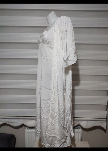 Beyaz Nakışlı Bohem Uzun Kadın Sabahlık - Görsel 3