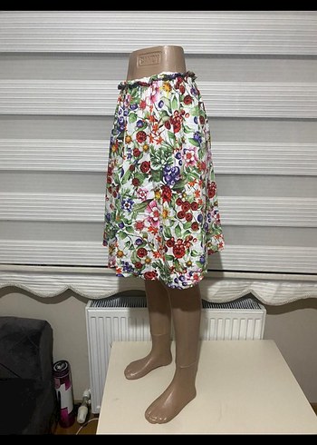 Çiçek Desenli Mini Etek - Görsel 3