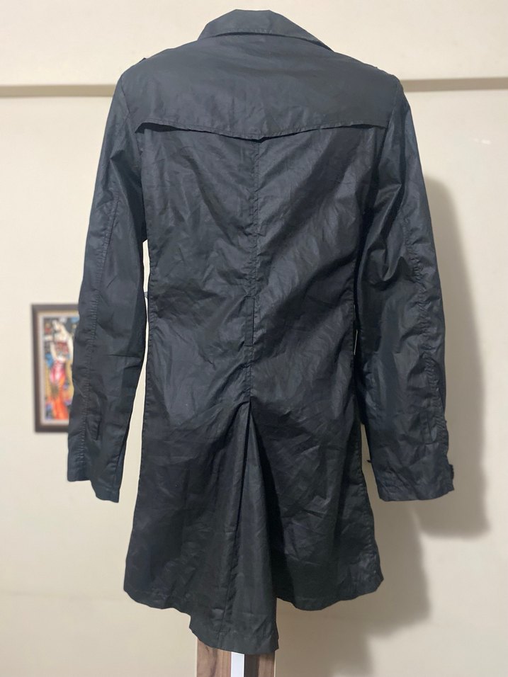 Düğmeli Siyah Midi Kadın Rüzgarlık - Görsel 4