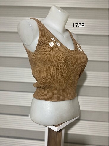ASKILI CROP BLUZ