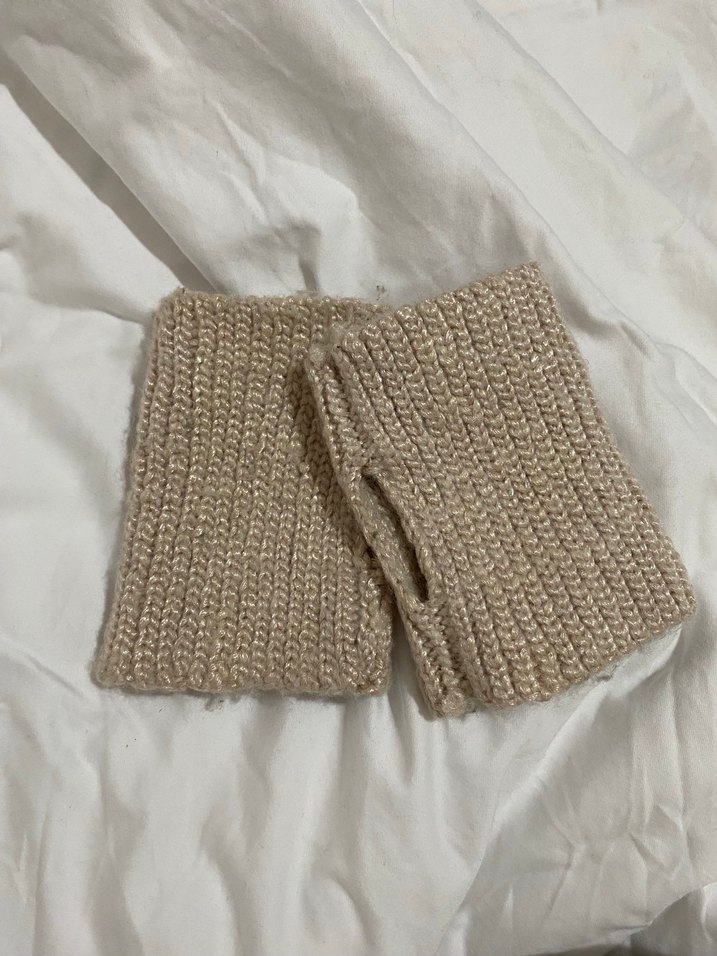 Bej Örgü Kadın Eldiveni - Görsel 3