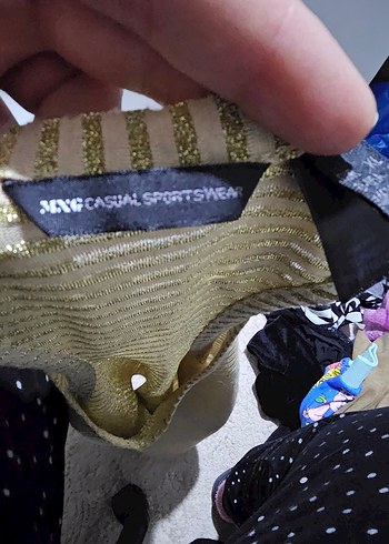 Mango simli atlet - Görsel 3