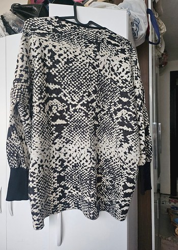 Yılan Desenli Çok Renkli Kazak - Görsel 3