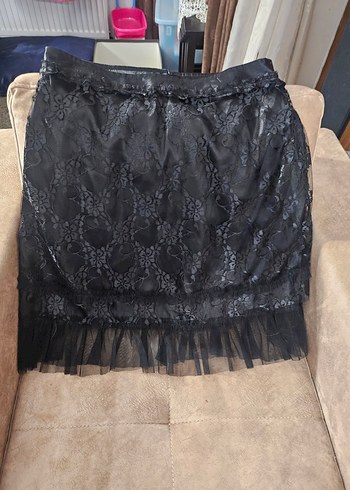 Siyah dantelli saten etek - Görsel 3
