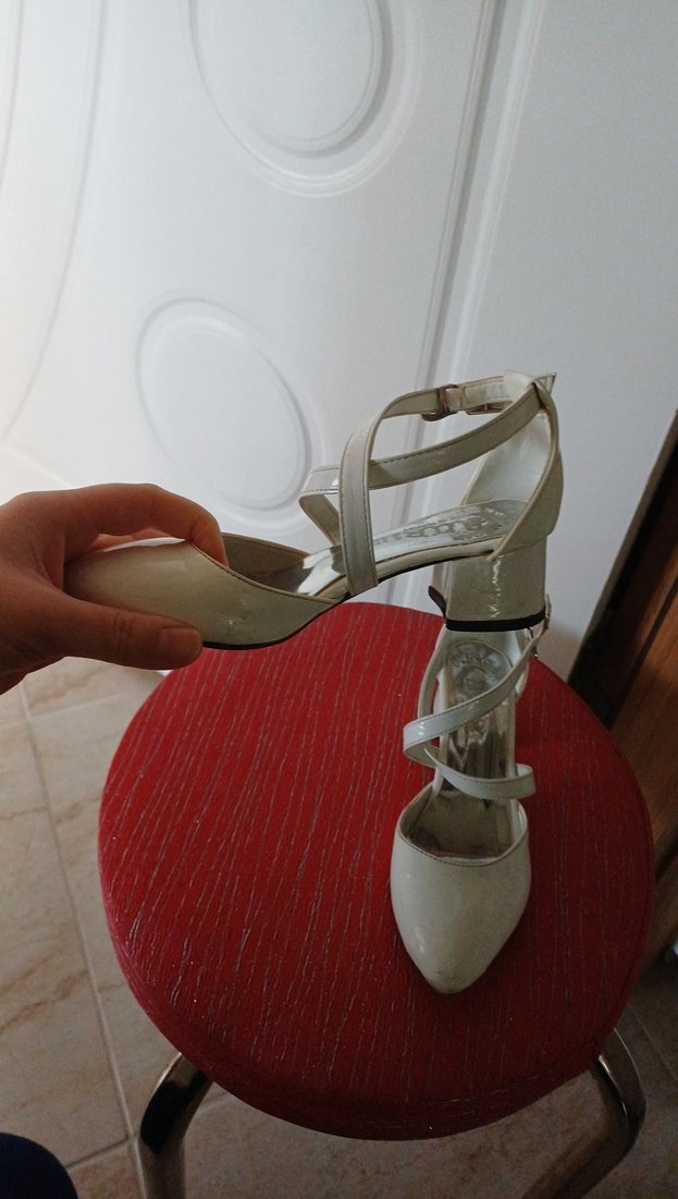 Beyaz Tokalı Stiletto çoçuk - Görsel 2