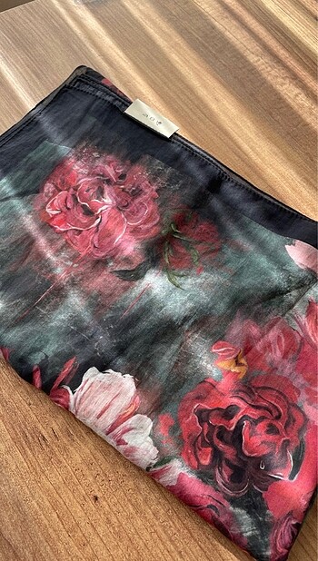  Beden Fresh Scarfs marka şal.