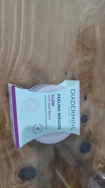 Diadermine Işıltı Verici Köpük Peelingi 75 Ml Acai Berry - Görsel 2