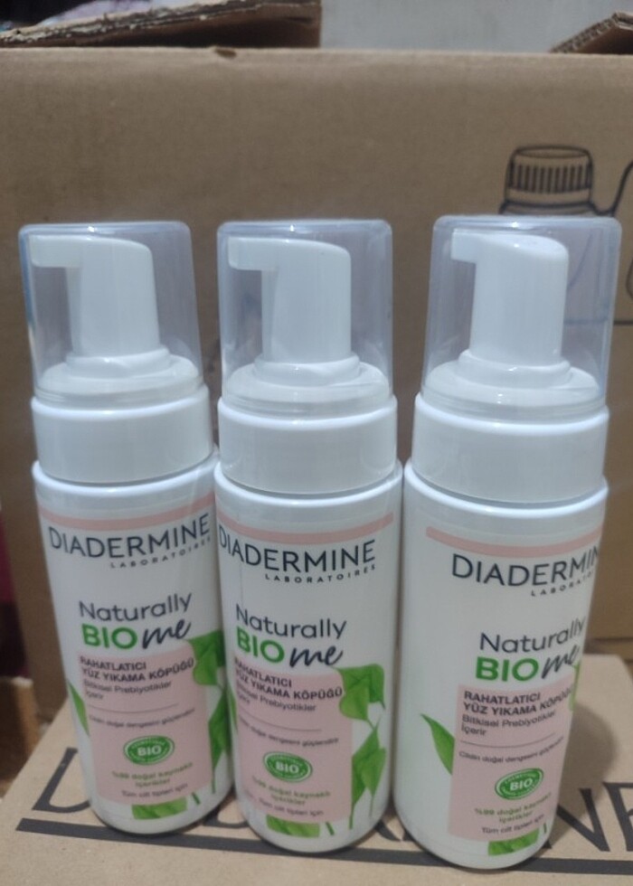 Diadermine Naturally Bio Me Rahatlatıcı Yüz Yıkama Köpüğü 150 ML - Görsel 4
