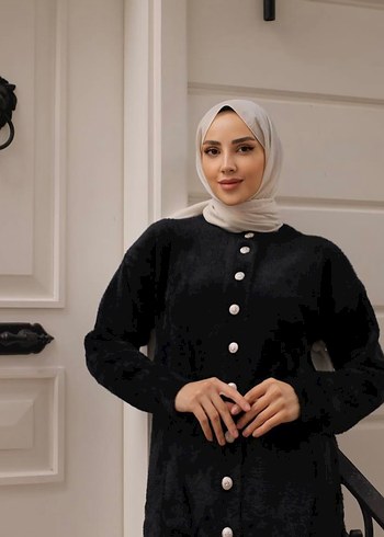 Düğmeli Siyah Uzun Kadın Hırka