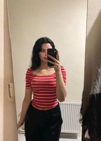 Kırmızı Çizgili Kadın Crop Top - Görsel 3