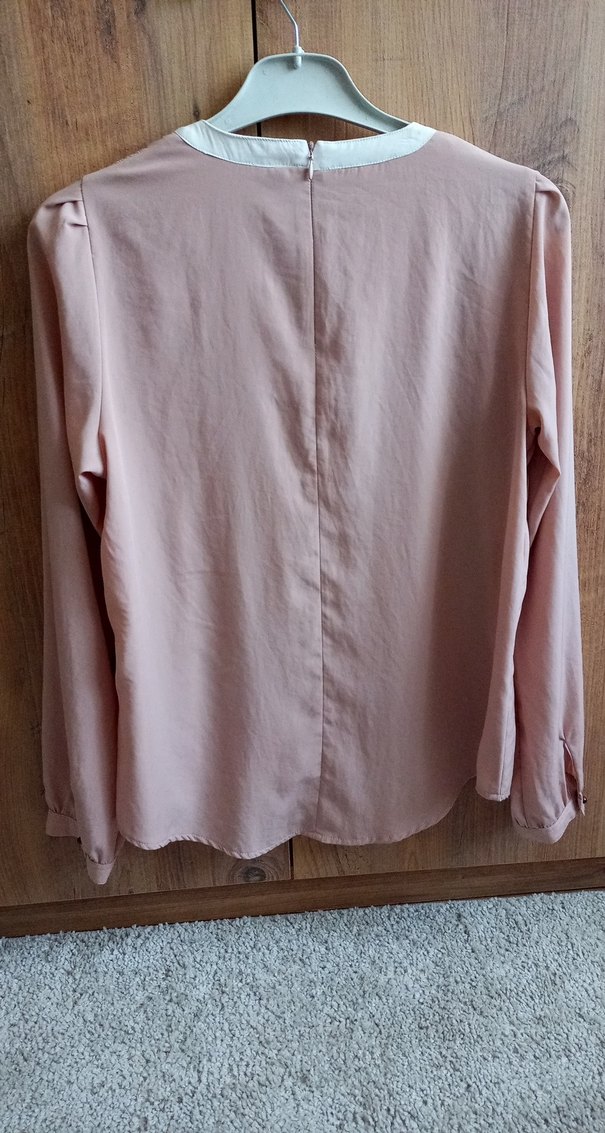 Bej Saten Fiyonklu Uzun Kollu Gömlek - Görsel 3