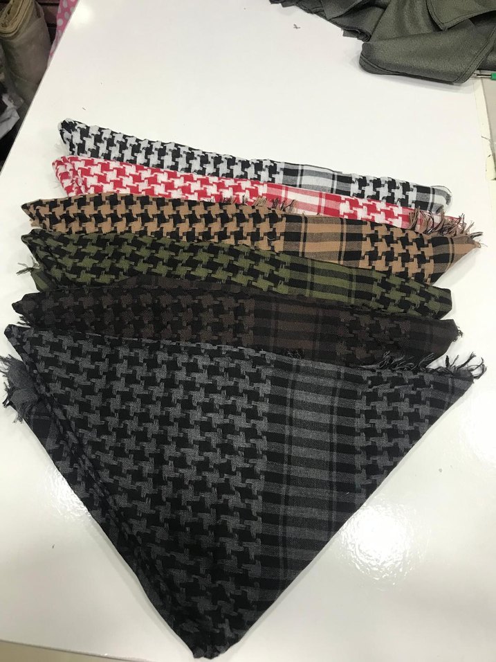 erkek Pilili Çok Renkli Sokak Tarzı Eşarp - Görsel 2