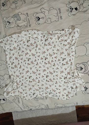 Kadın Fırfırlı Çiçekli Beyaz Bluz - Görsel 2